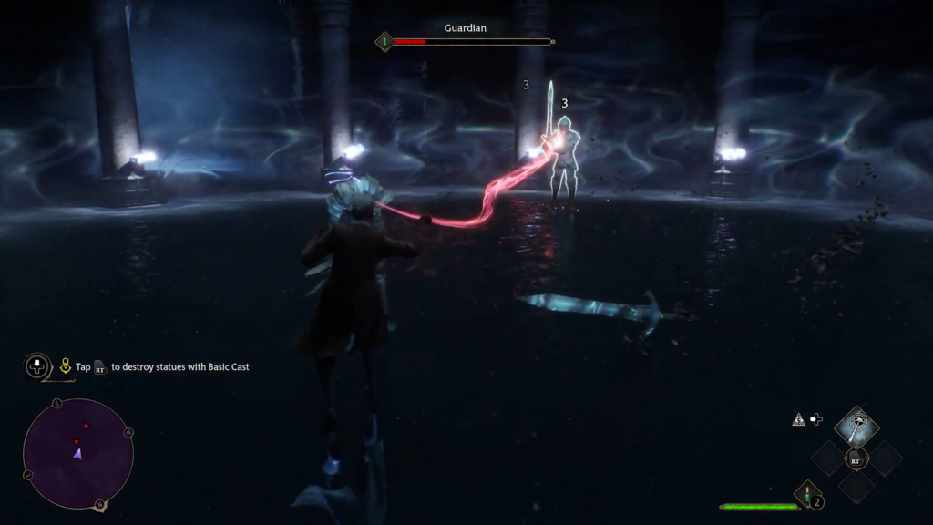 Персонаж атакует Guardian красным заклинанием в зале